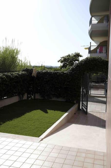 Casa Vacanze กัมโปมาริโน ภายนอก รูปภาพ