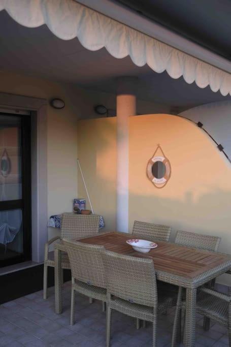 Casa Vacanze กัมโปมาริโน ภายนอก รูปภาพ